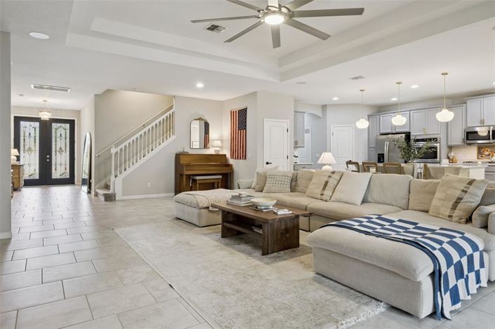 Image No.6-5 Bed House for sale