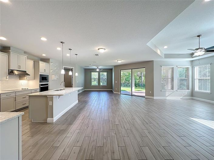 Image No.10-4 Bed House for sale