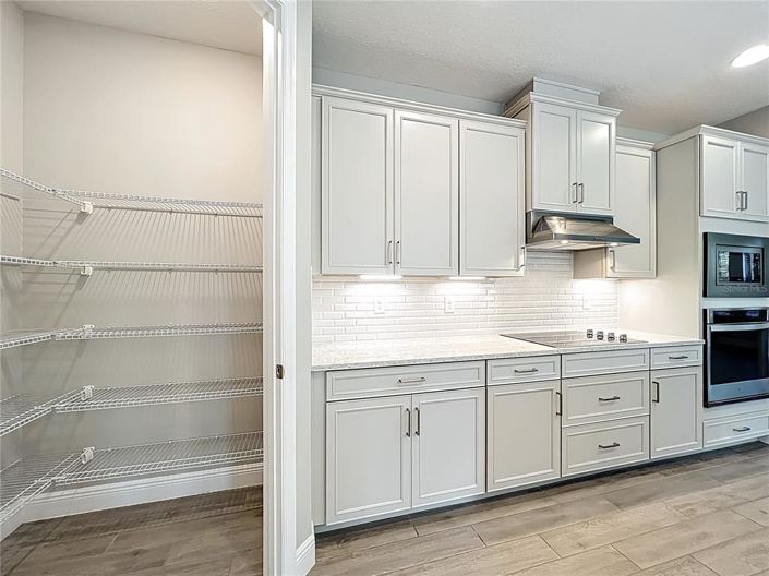 Image No.12-4 Bed House for sale