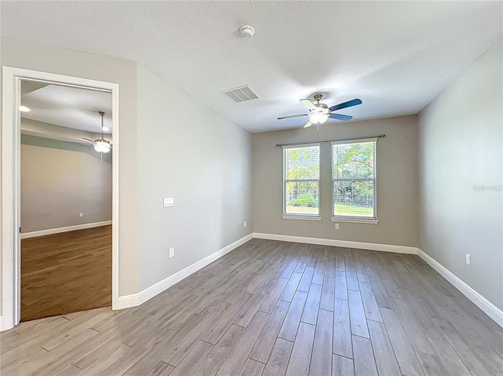 Image No.16-4 Bed House for sale