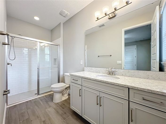 Image No.18-4 Bed House for sale