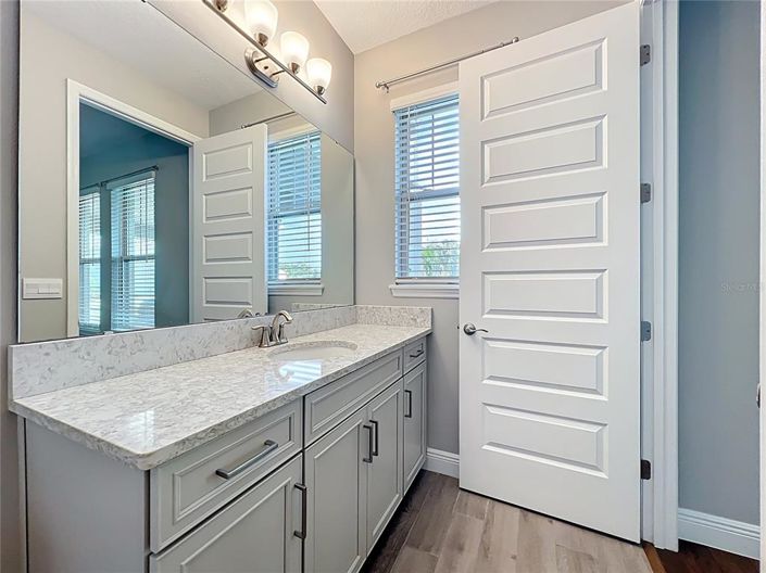 Image No.19-4 Bed House for sale