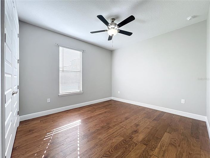 Image No.20-4 Bed House for sale