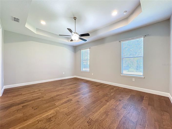 Image No.25-4 Bed House for sale