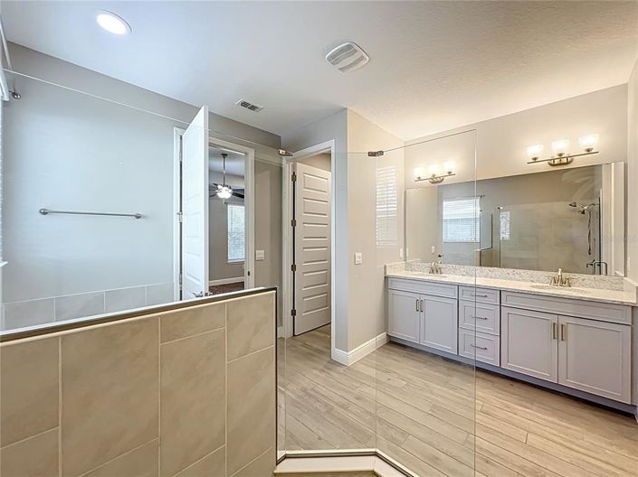 Image No.31-4 Bed House for sale