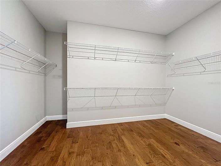 Image No.32-4 Bed House for sale