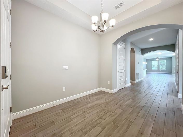 Image No.9-4 Bed House for sale