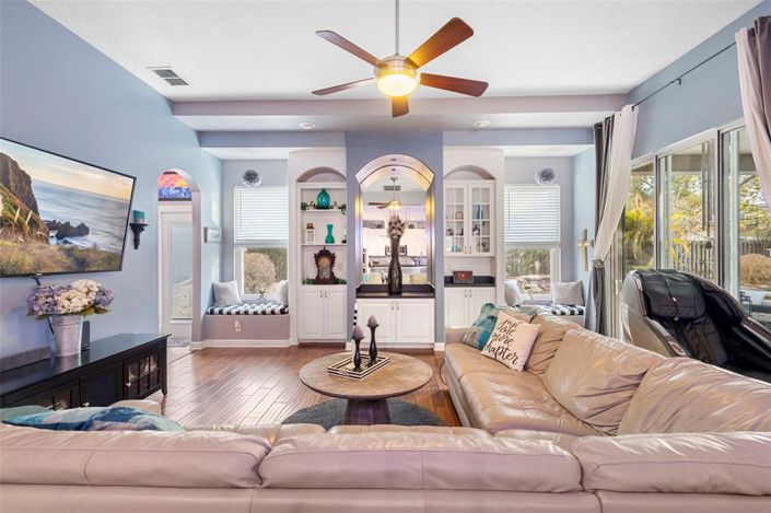 Image No.23-5 Bed House for sale