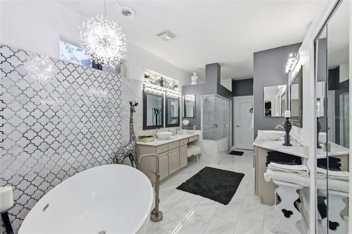 Image No.29-5 Bed House for sale