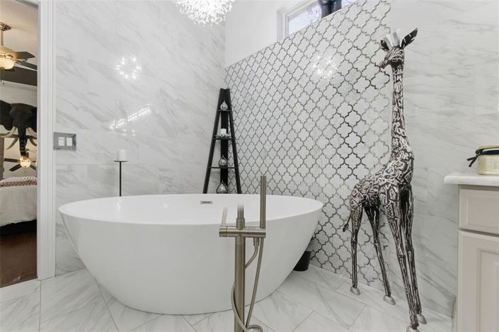 Image No.30-5 Bed House for sale