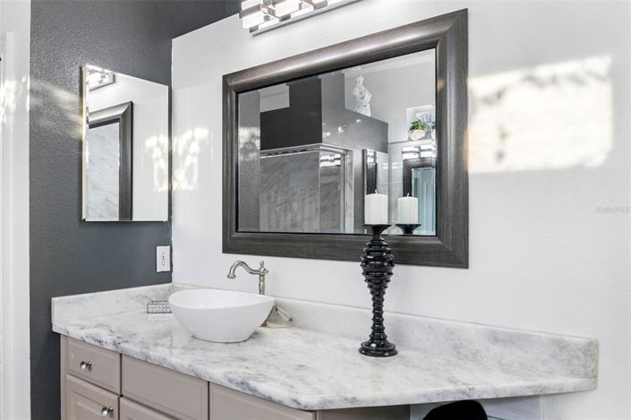 Image No.33-5 Bed House for sale