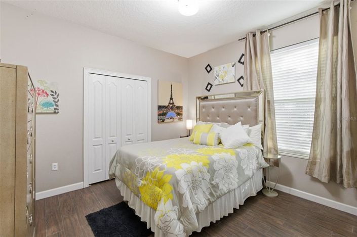 Image No.37-5 Bed House for sale