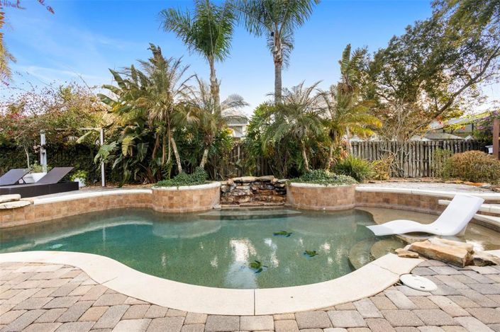 Image No.54-5 Bed House for sale