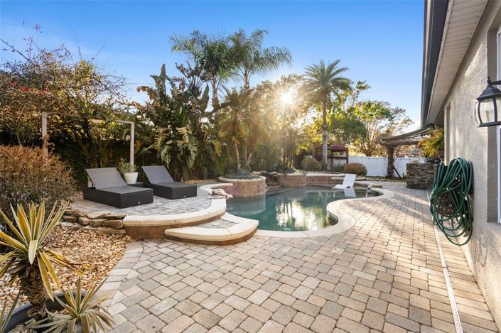 Image No.56-5 Bed House for sale