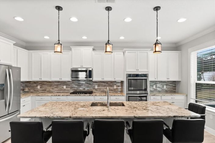 Image No.15-4 Bed House for sale