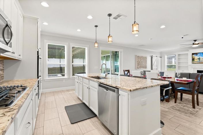 Image No.17-4 Bed House for sale