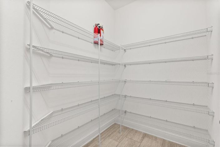 Image No.18-4 Bed House for sale