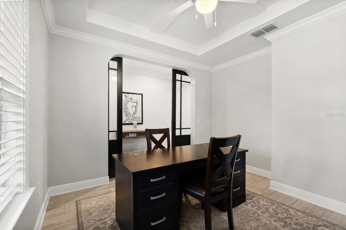 Image No.8-4 Bed House for sale