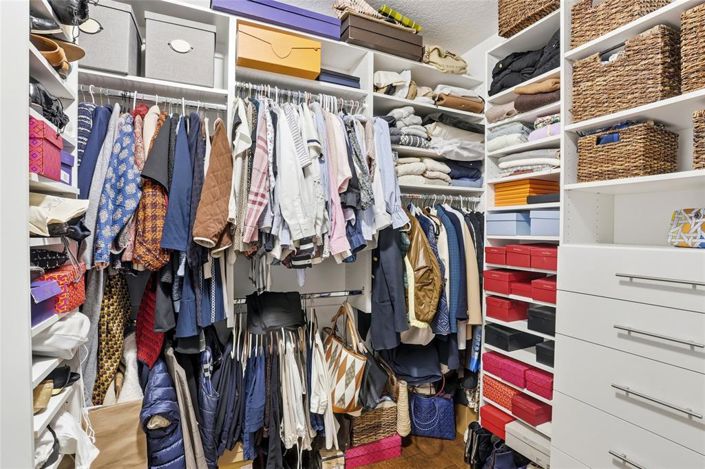 Image No.34-3 Bed House for sale