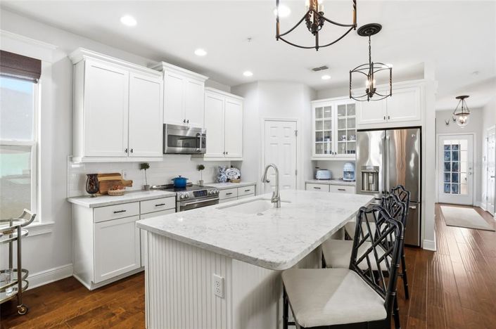 Image No.8-3 Bed House for sale