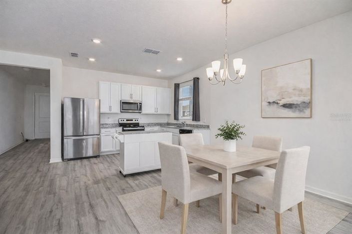 Image No.11-3 Bed House for sale