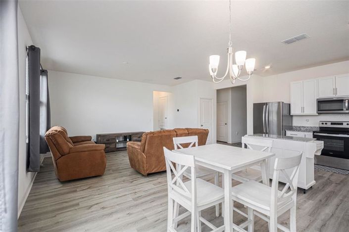 Image No.14-3 Bed House for sale