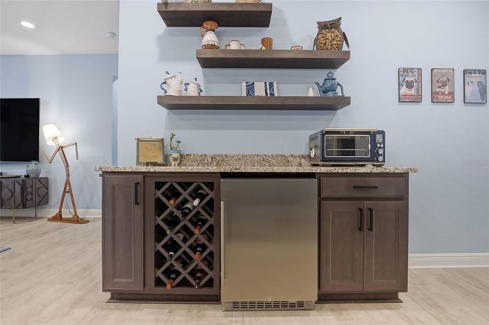 Image No.11-3 Bed House for sale