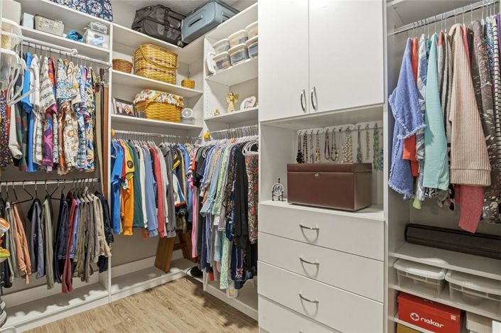 Image No.23-3 Bed House for sale