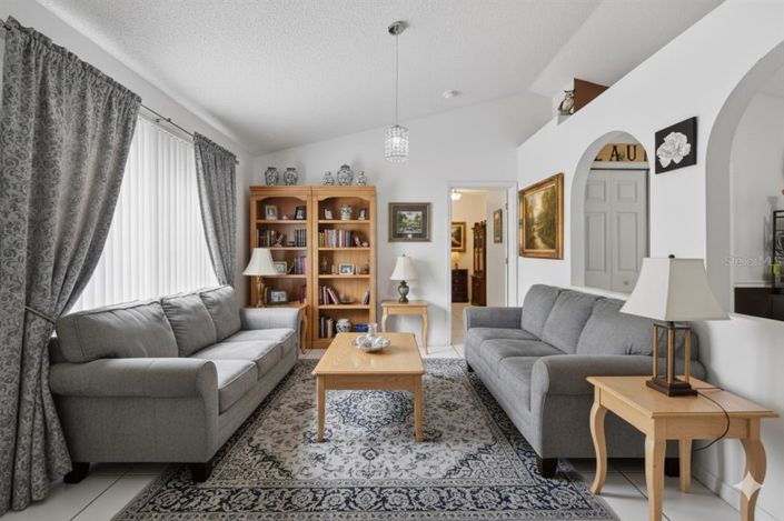 Image No.5-3 Bed House for sale