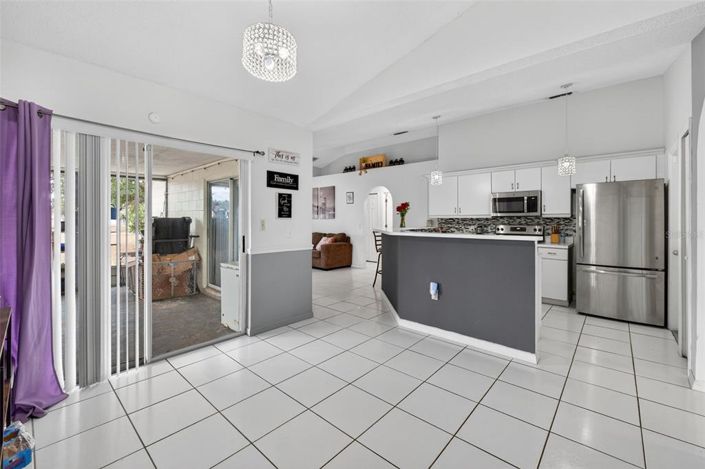 Image No.7-3 Bed House for sale