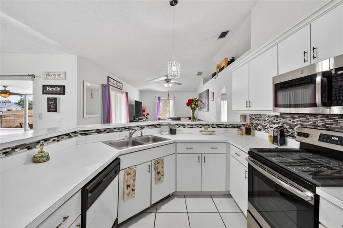 Image No.9-3 Bed House for sale