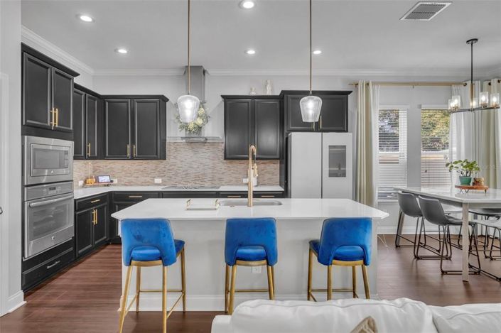 Image No.16-4 Bed House for sale