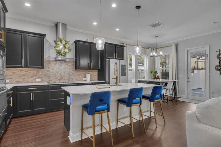 Image No.17-4 Bed House for sale