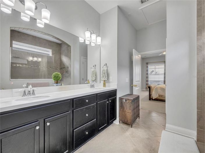 Image No.27-4 Bed House for sale