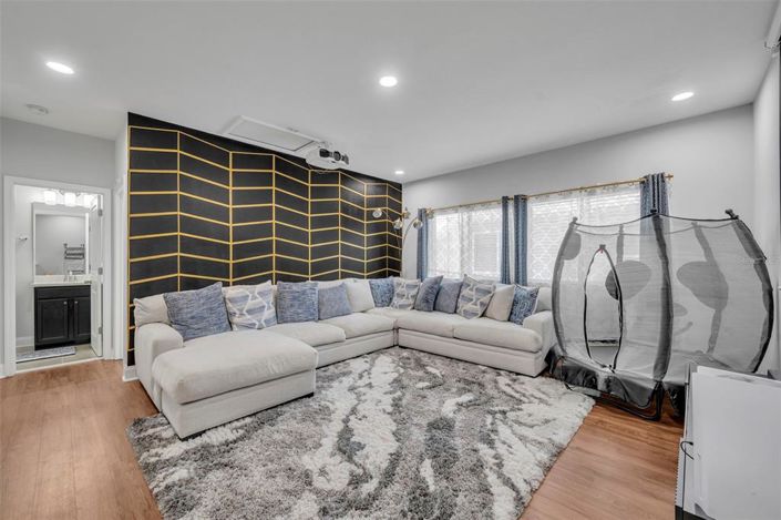 Image No.31-4 Bed House for sale