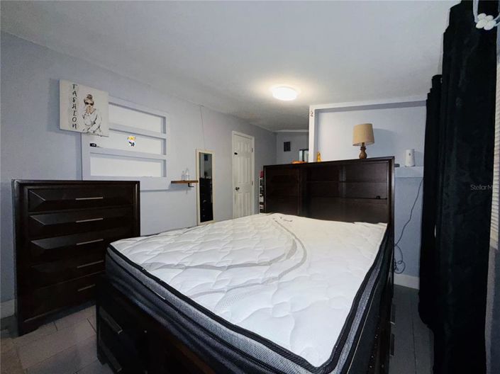 Image No.15-4 Bed House for sale