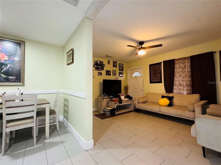 Image No.22-4 Bed House for sale