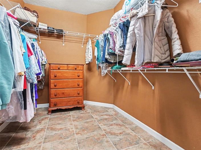 Image No.21-3 Bed House for sale