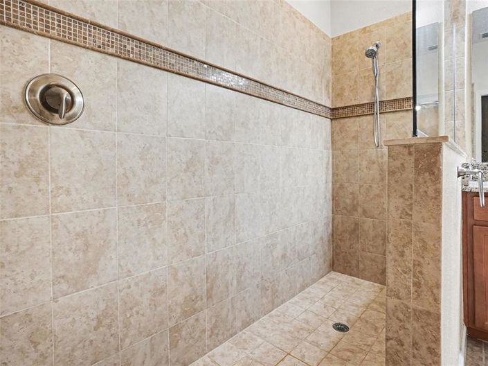 Image No.22-3 Bed House for sale