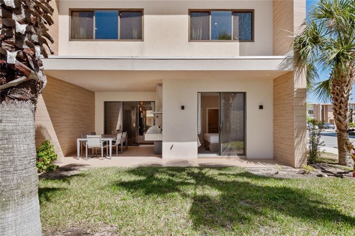 Image No.29-4 Bed Townhouse for sale