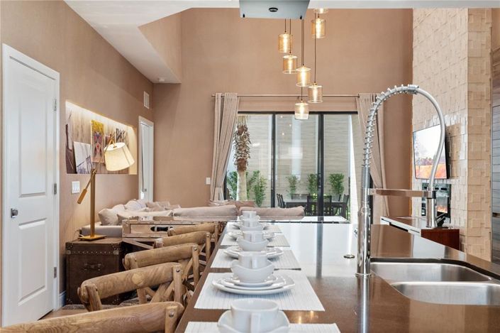 Image No.8-4 Bed Townhouse for sale