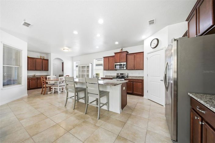 Image No.11-4 Bed House for sale