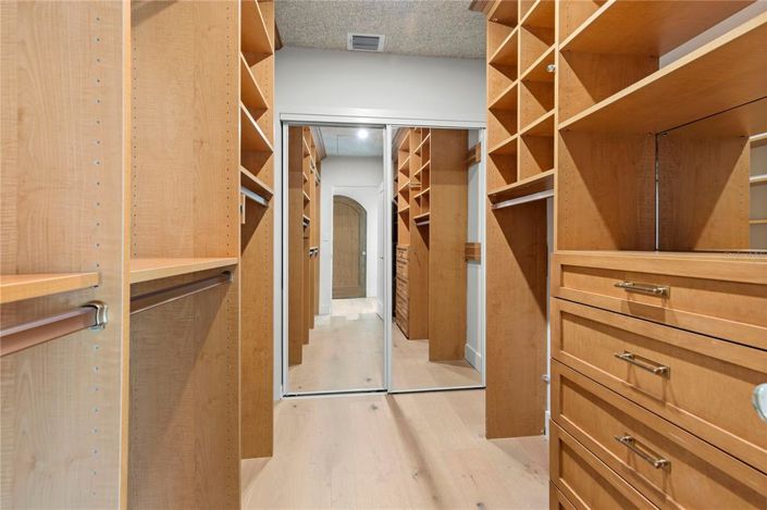 Image No.22-3 Bed House for sale