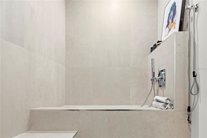 Image No.29-3 Bed House for sale