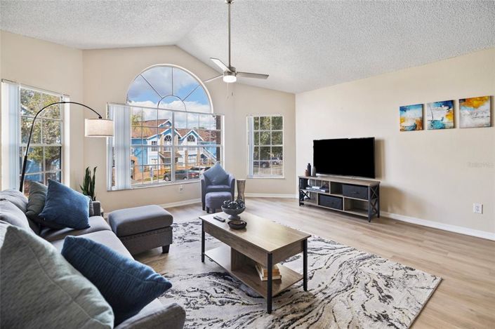 Image No.2-Appartement de 3 chambres à vendre à Saint John