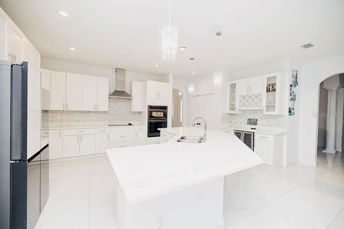 Image No.13-5 Bed House for sale