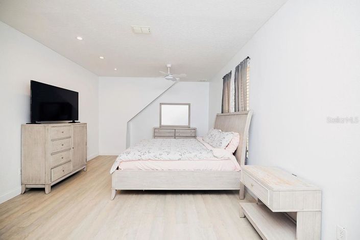 Image No.23-5 Bed House for sale