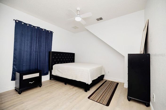 Image No.43-5 Bed House for sale