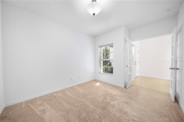 Image No.7-5 Bed House for sale