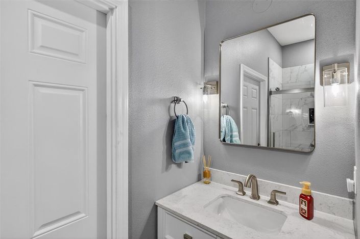 Image No.27-4 Bed House for sale